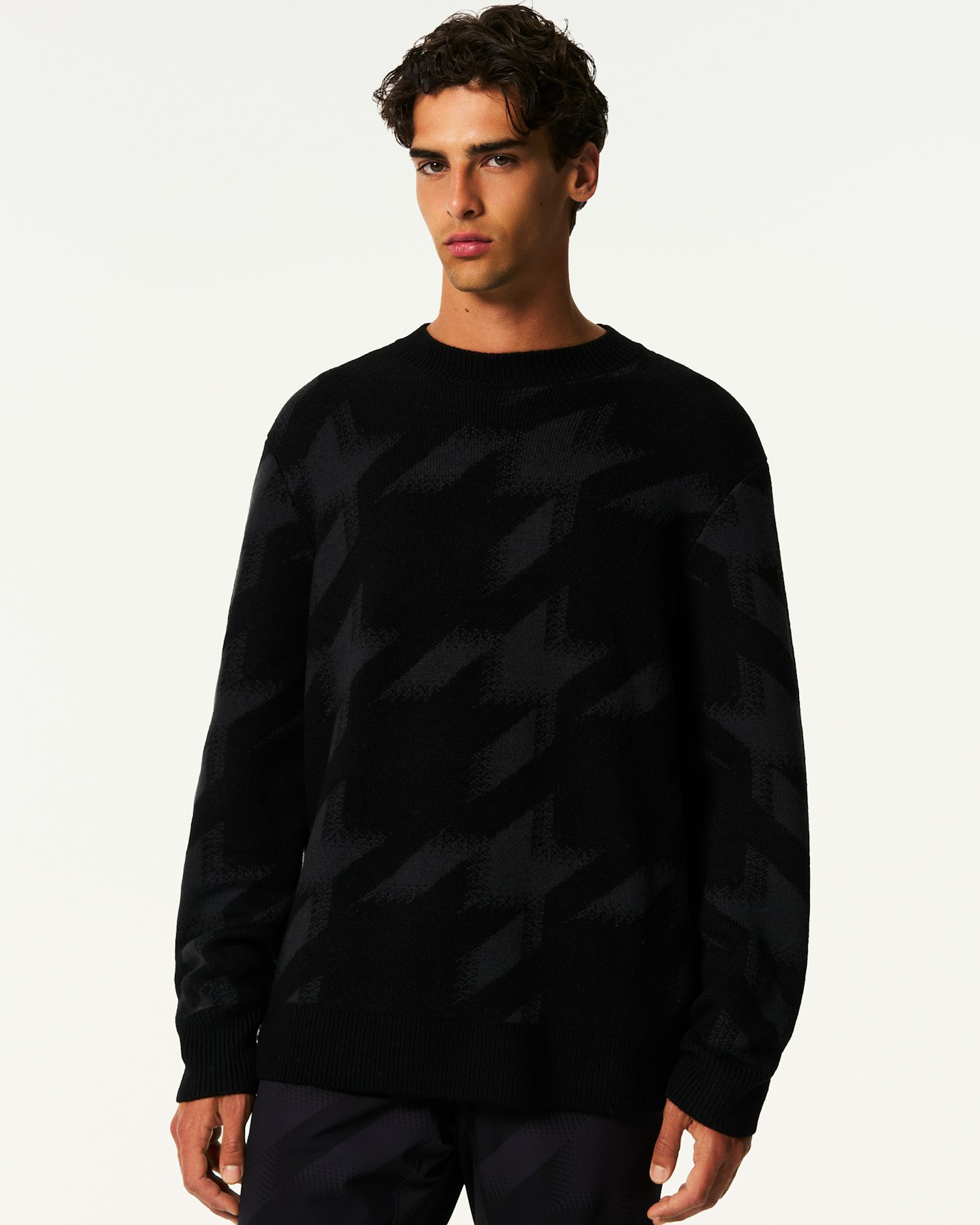 Cole Crewneck Merino Wool Sweater 2