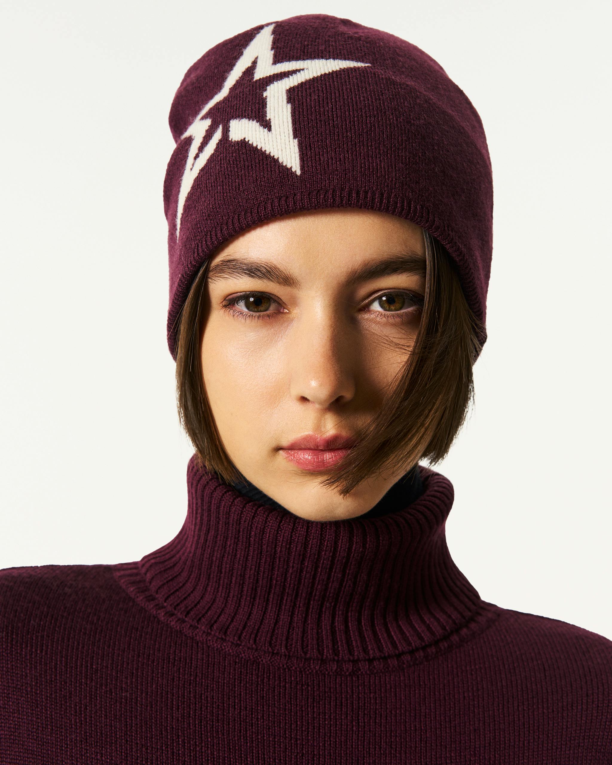 Logo Star Merino Wool Beanie | Perfect Moment