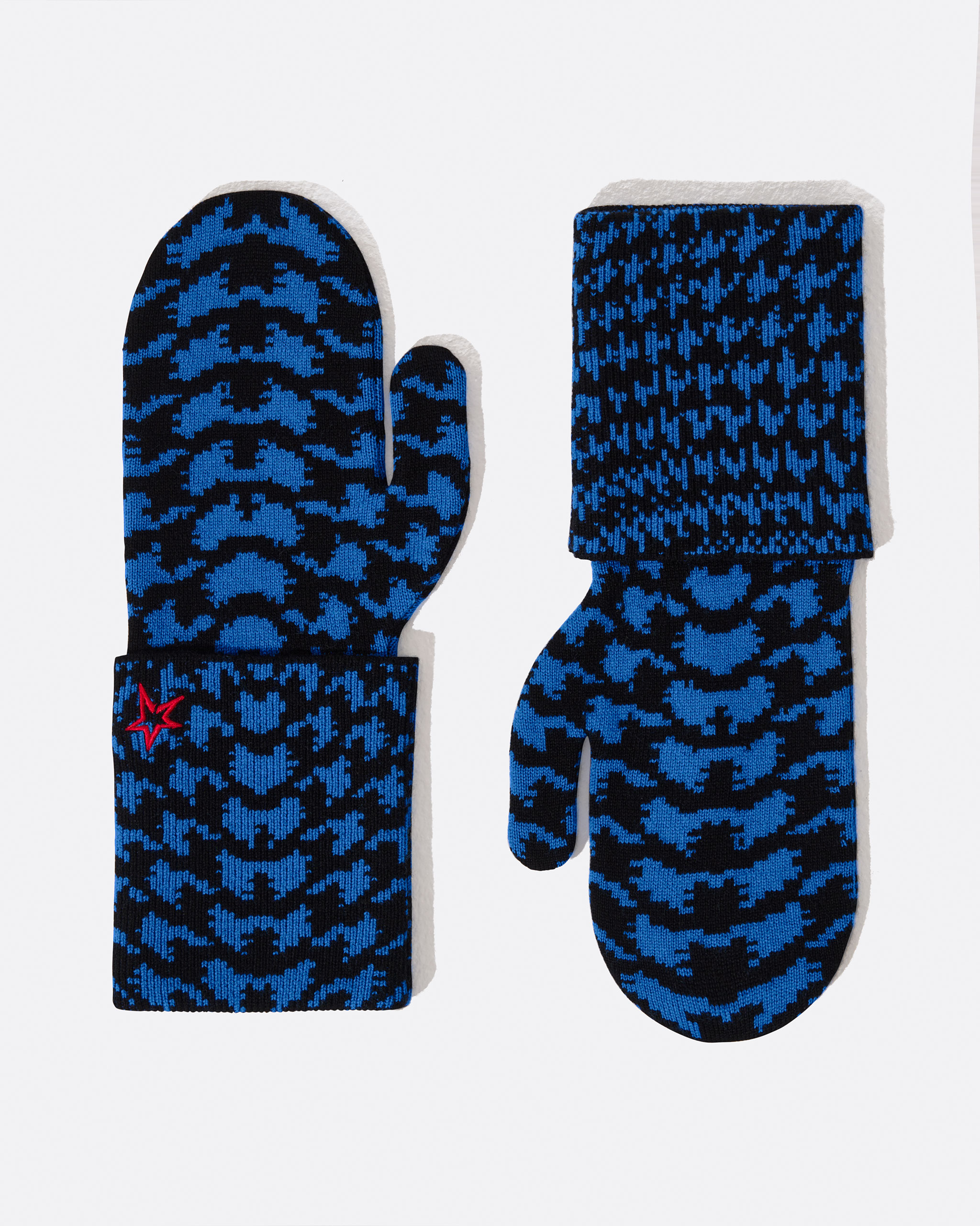 Perfect Moment Twisted Houndstooth Après Mittens Onesize In True-indigo