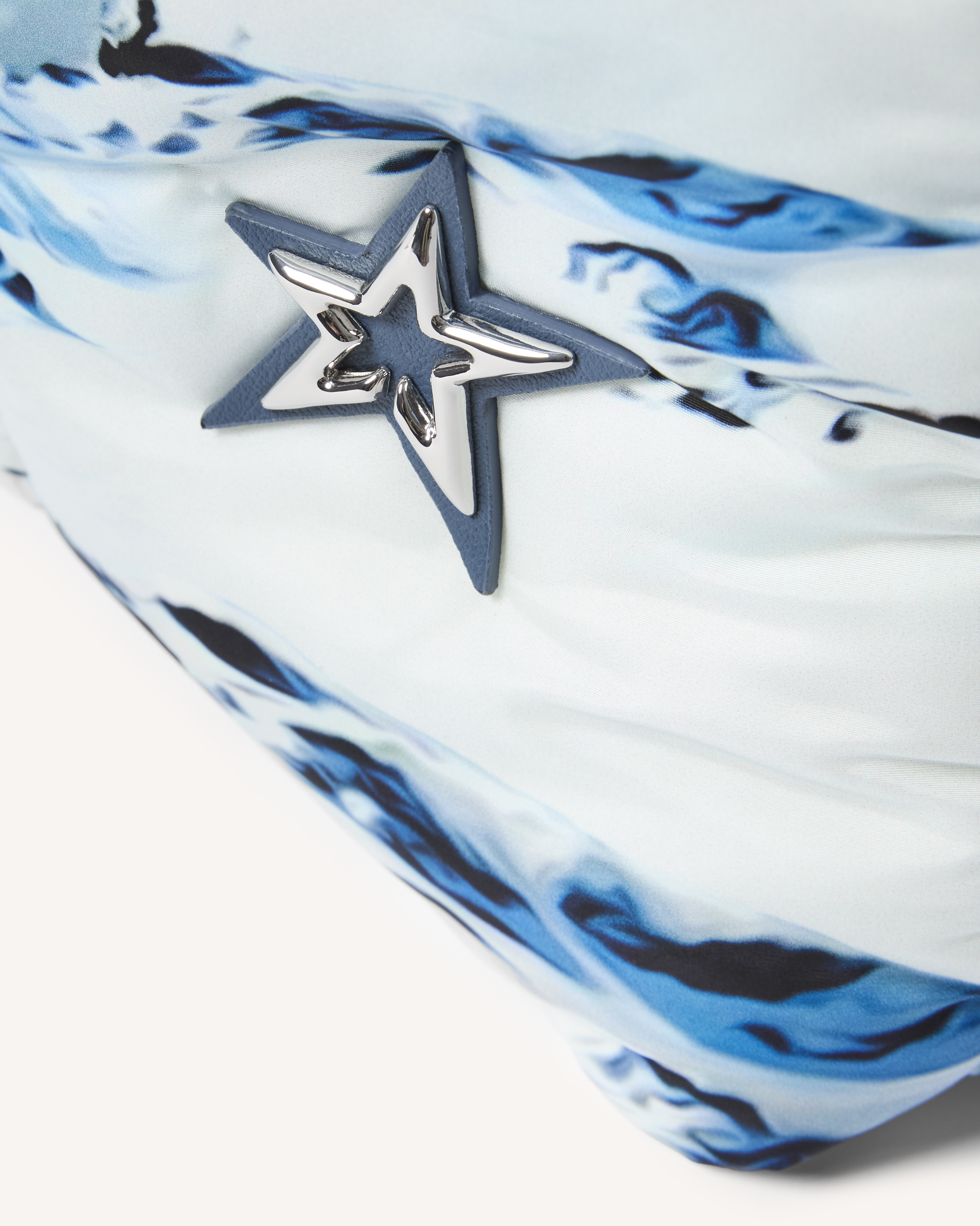 The Perfect Oversized Tote | Perfect Moment