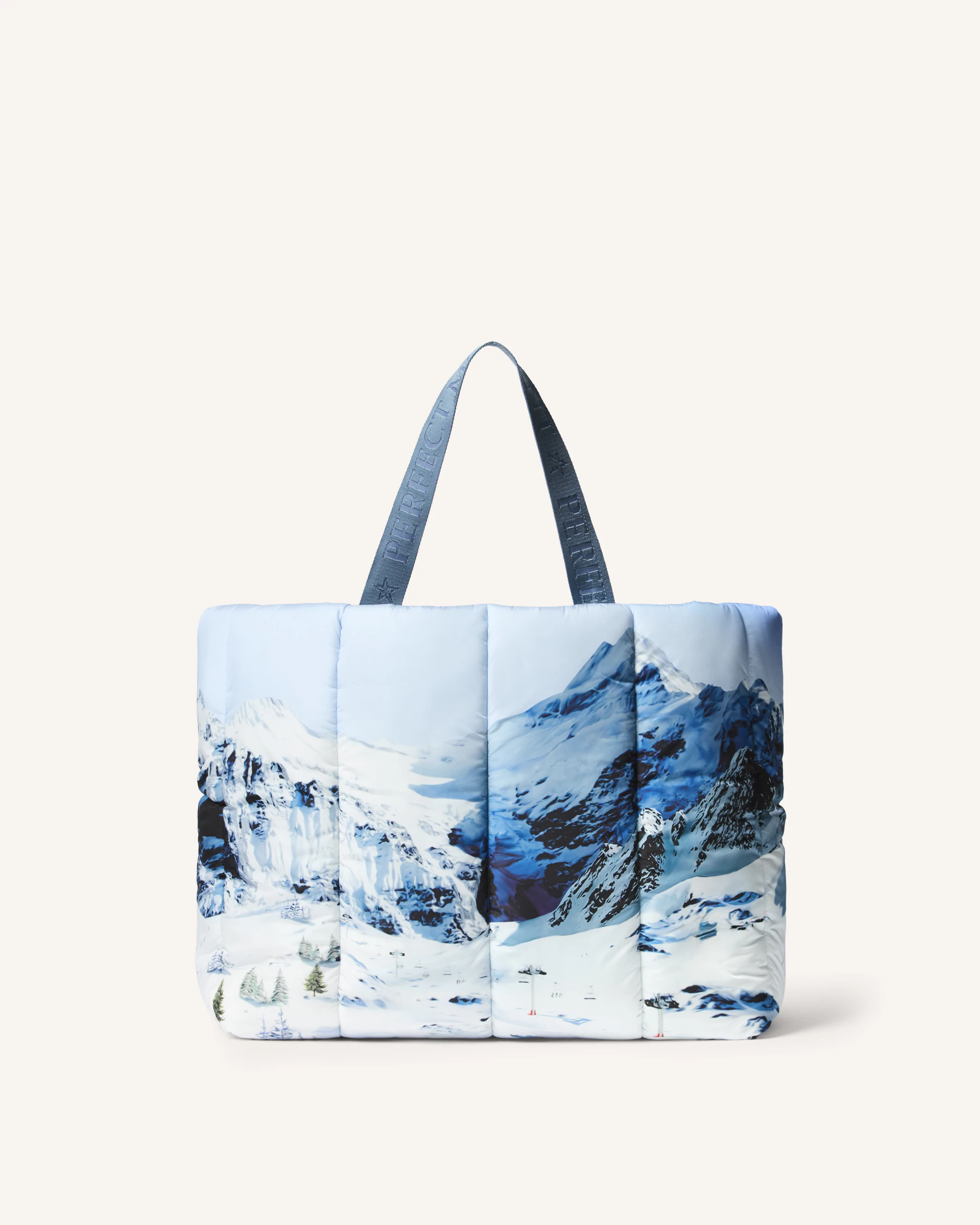 The Perfect Oversized Tote | Perfect Moment