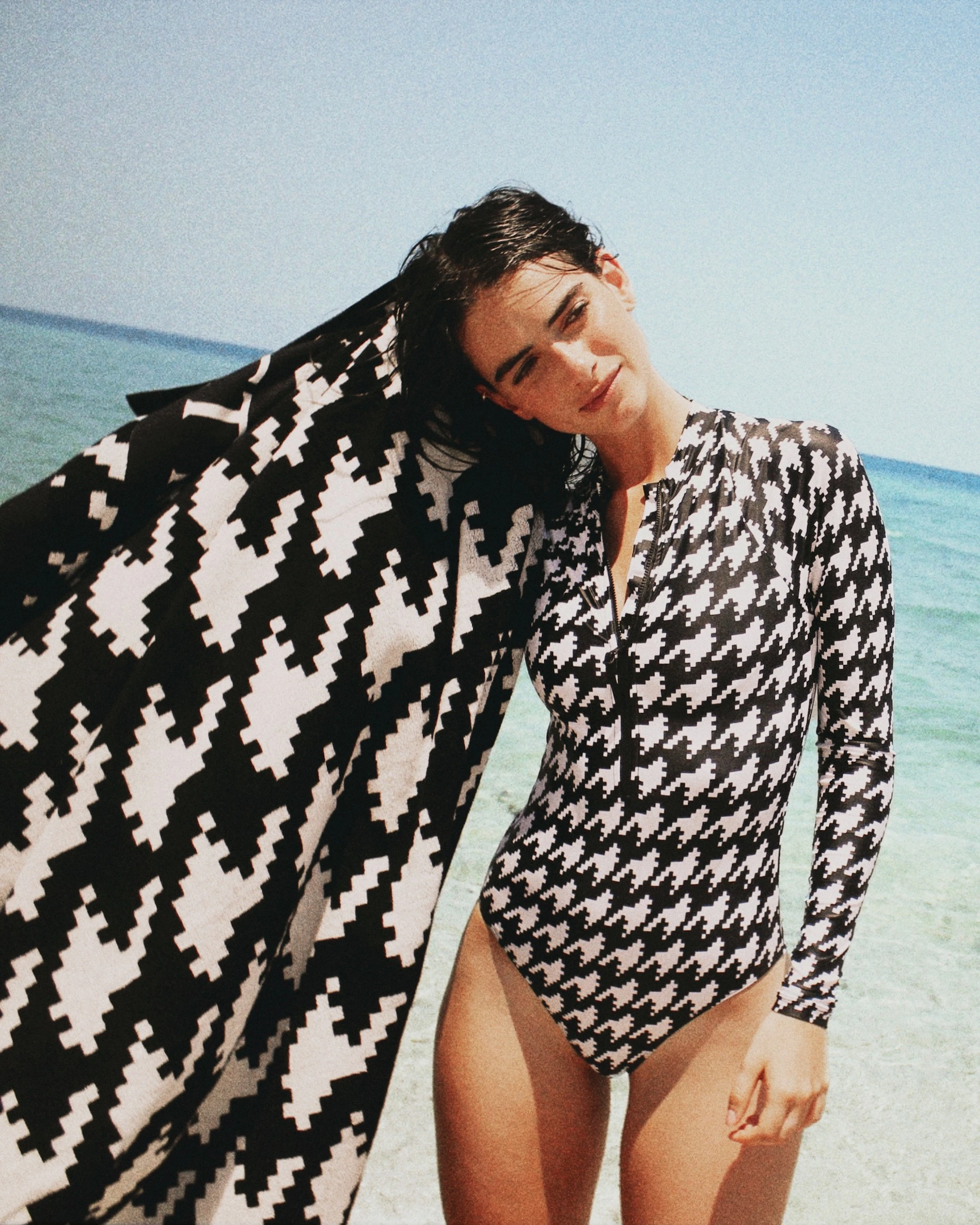 Houndstooth Beach Towel 1