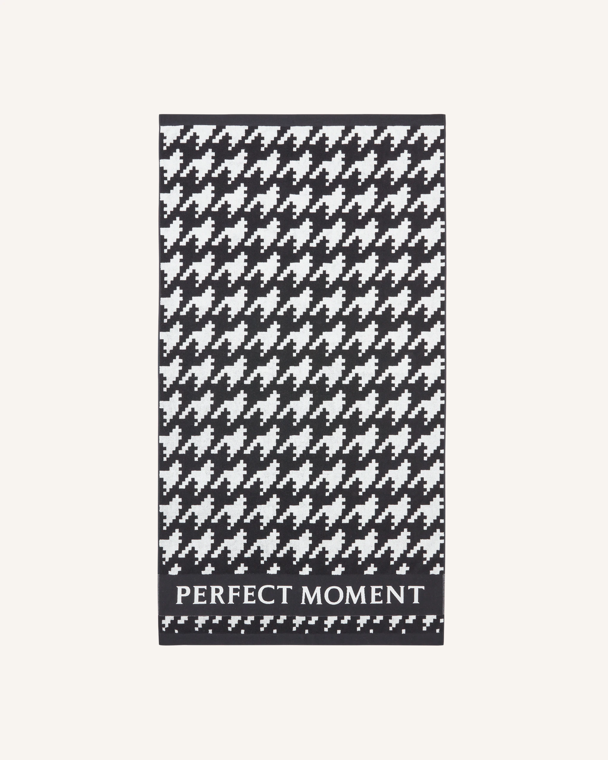 Houndstooth Beach Towel 0