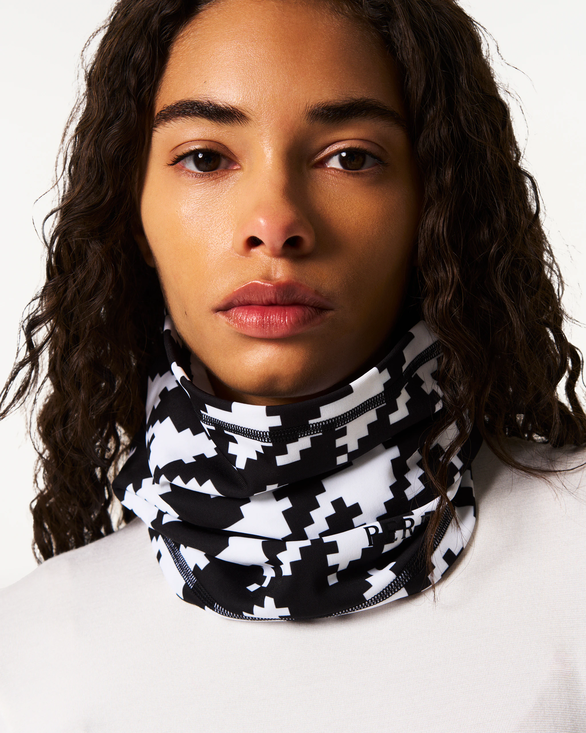 Houndstooth Snood | Perfect Moment