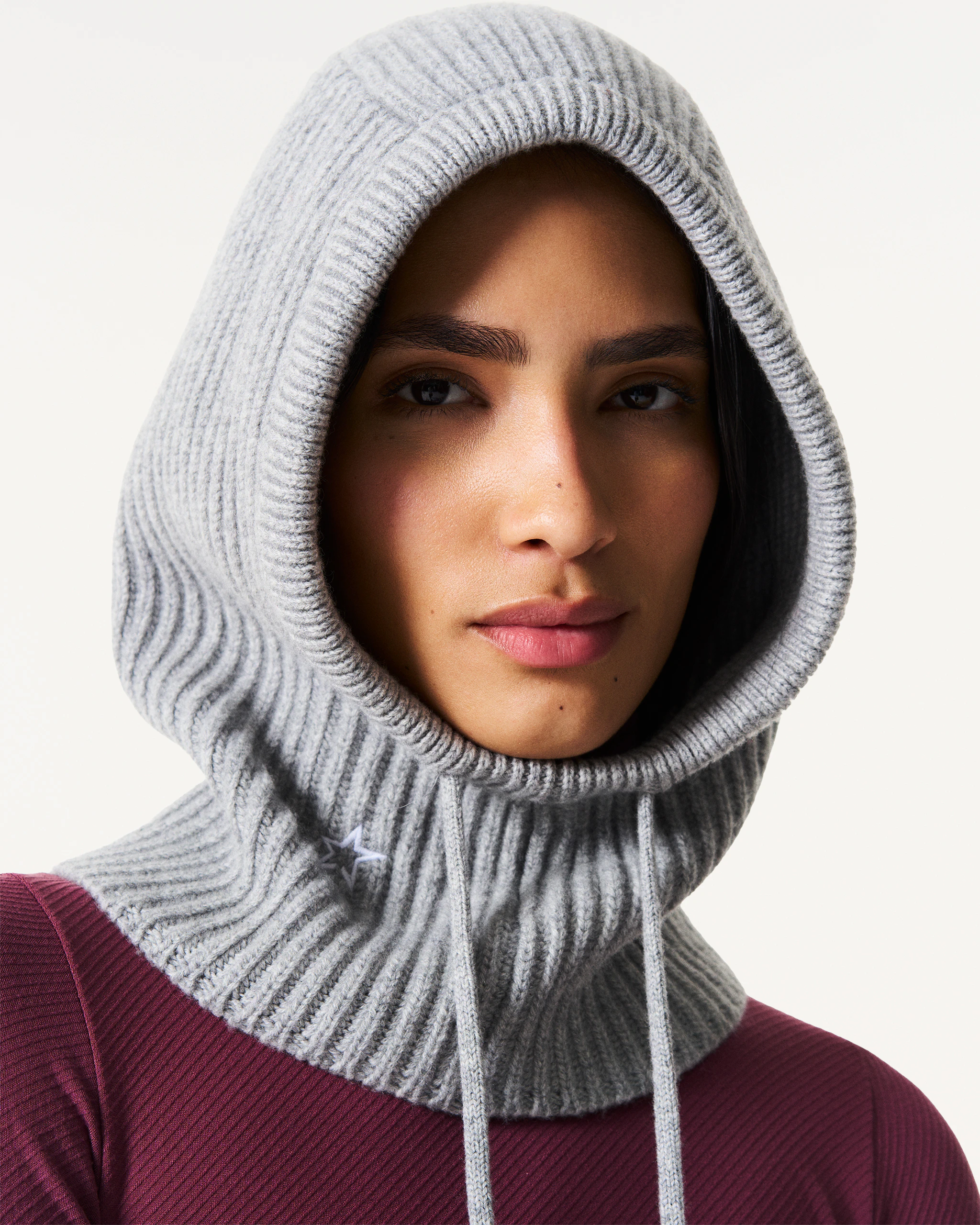Wool & Cashmere Cable-Knit Hood 1 Wool & Cashmere Cable-Knit Hood