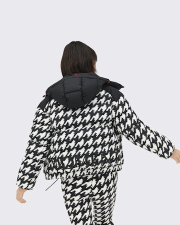 Houndstooth Moment Puffer 1