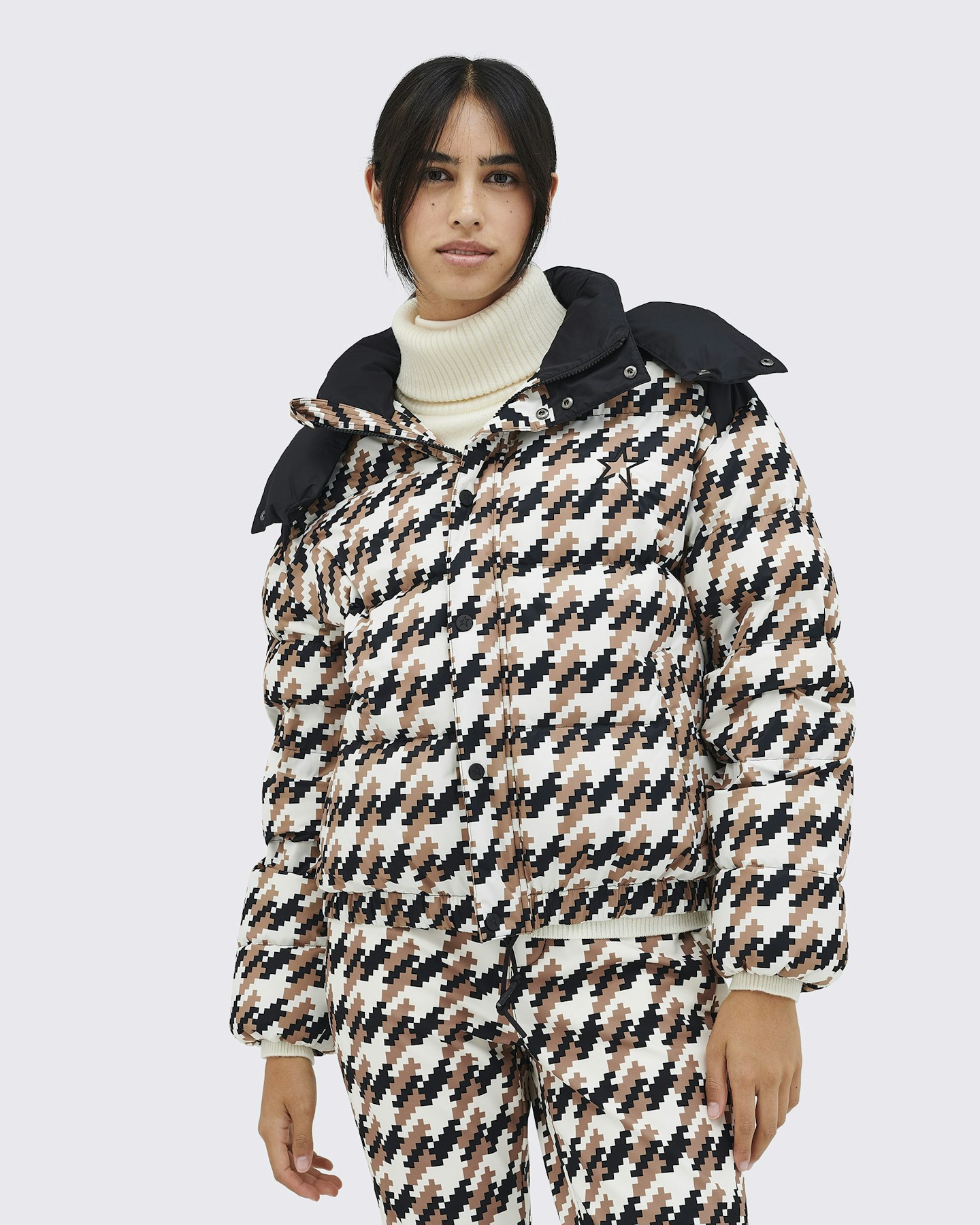 Houndstooth Moment Puffer 3