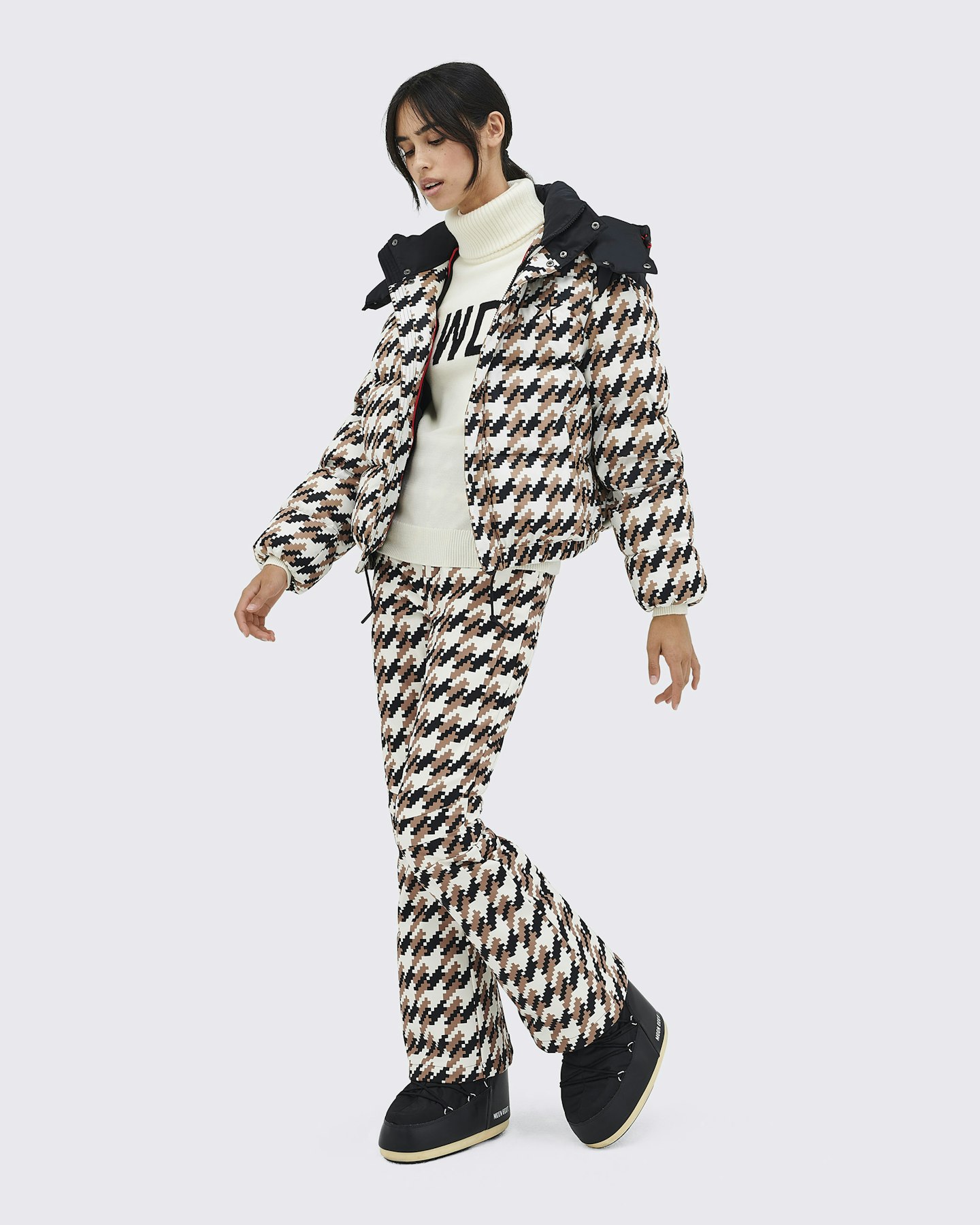 Houndstooth Moment Puffer 5