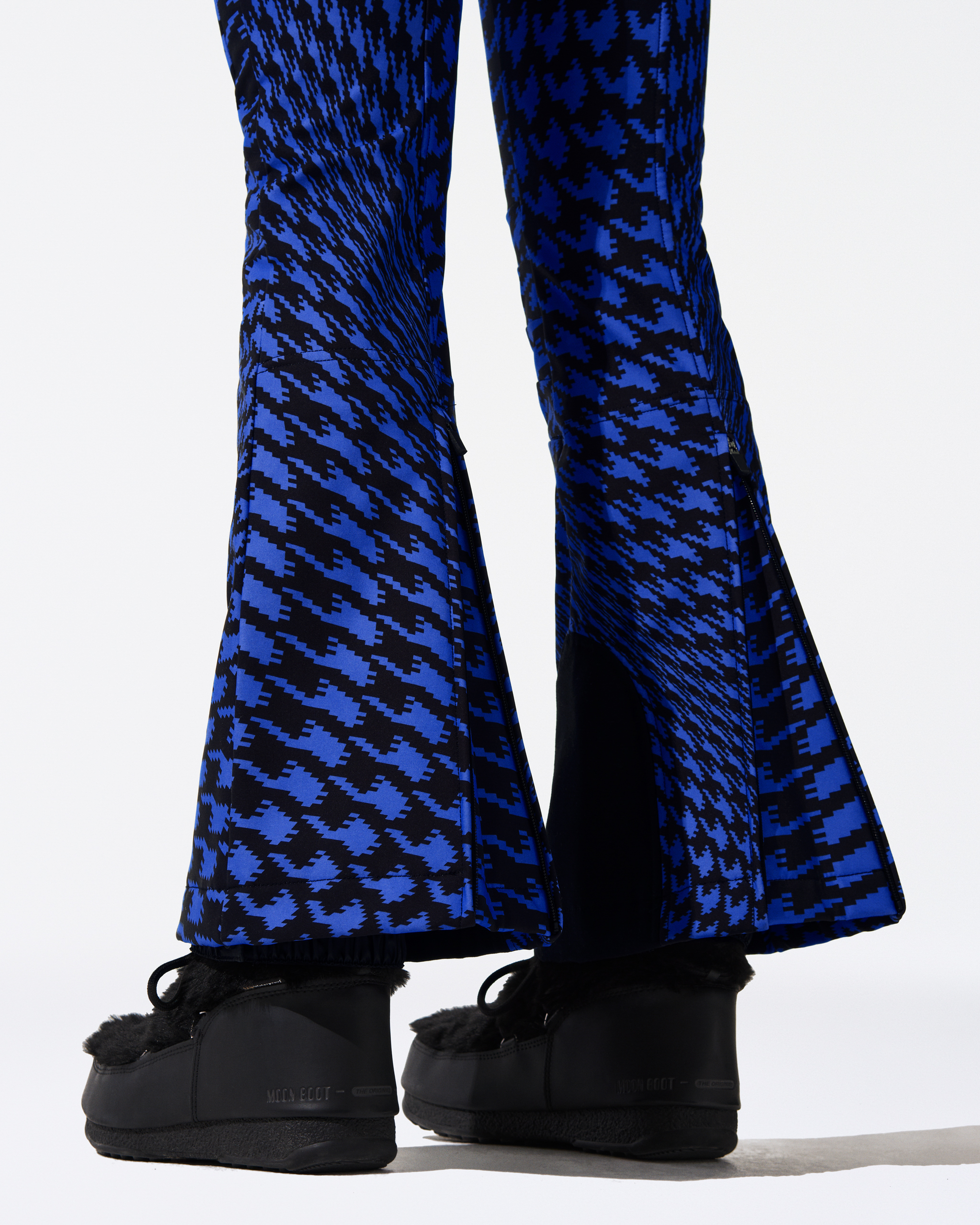 パンツ Ohotoro Curved Tucked Jeans long m パンツ OHOTORO / Curve Tucked Jeans / Long M curve tucked