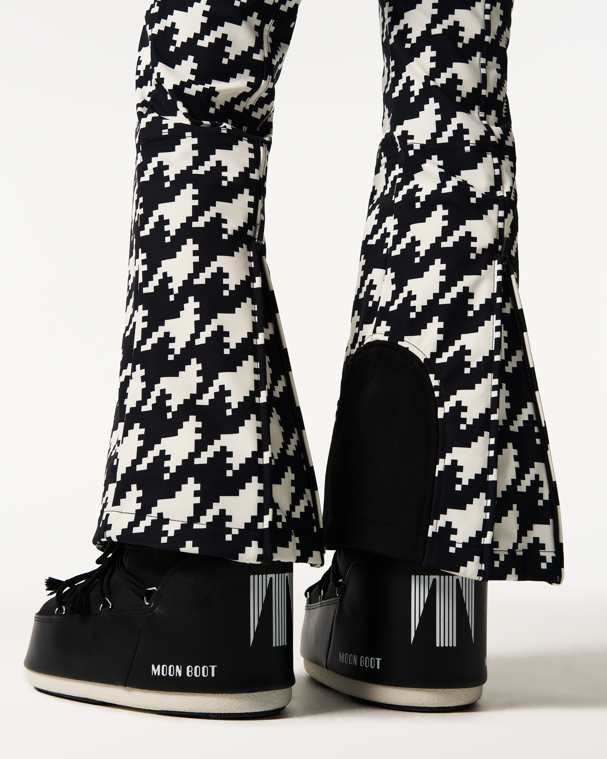 Houndstooth Tignes Ski Suit | Perfect Moment