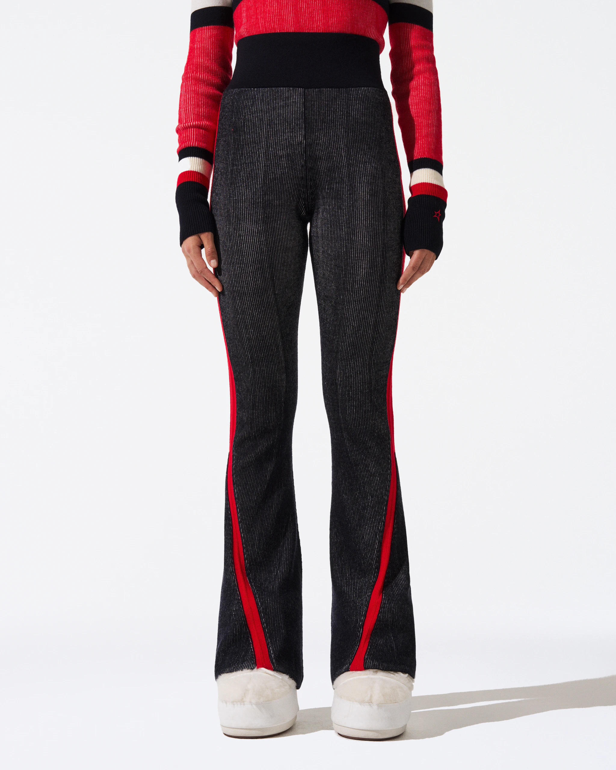Evie Knitted Flare Legging 1
