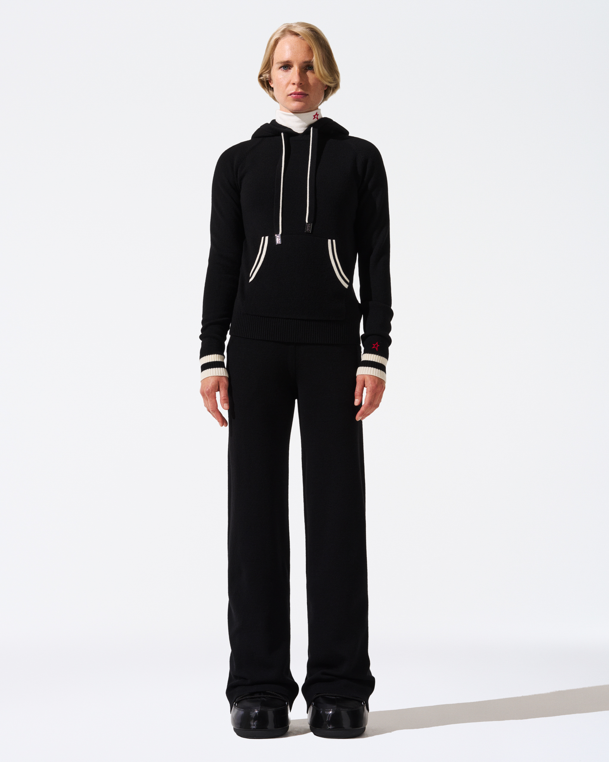 【PERFECT MOMENT】wool-blend tapered track pants Chalet Merino Wool Knitted Pant | Perfect Moment