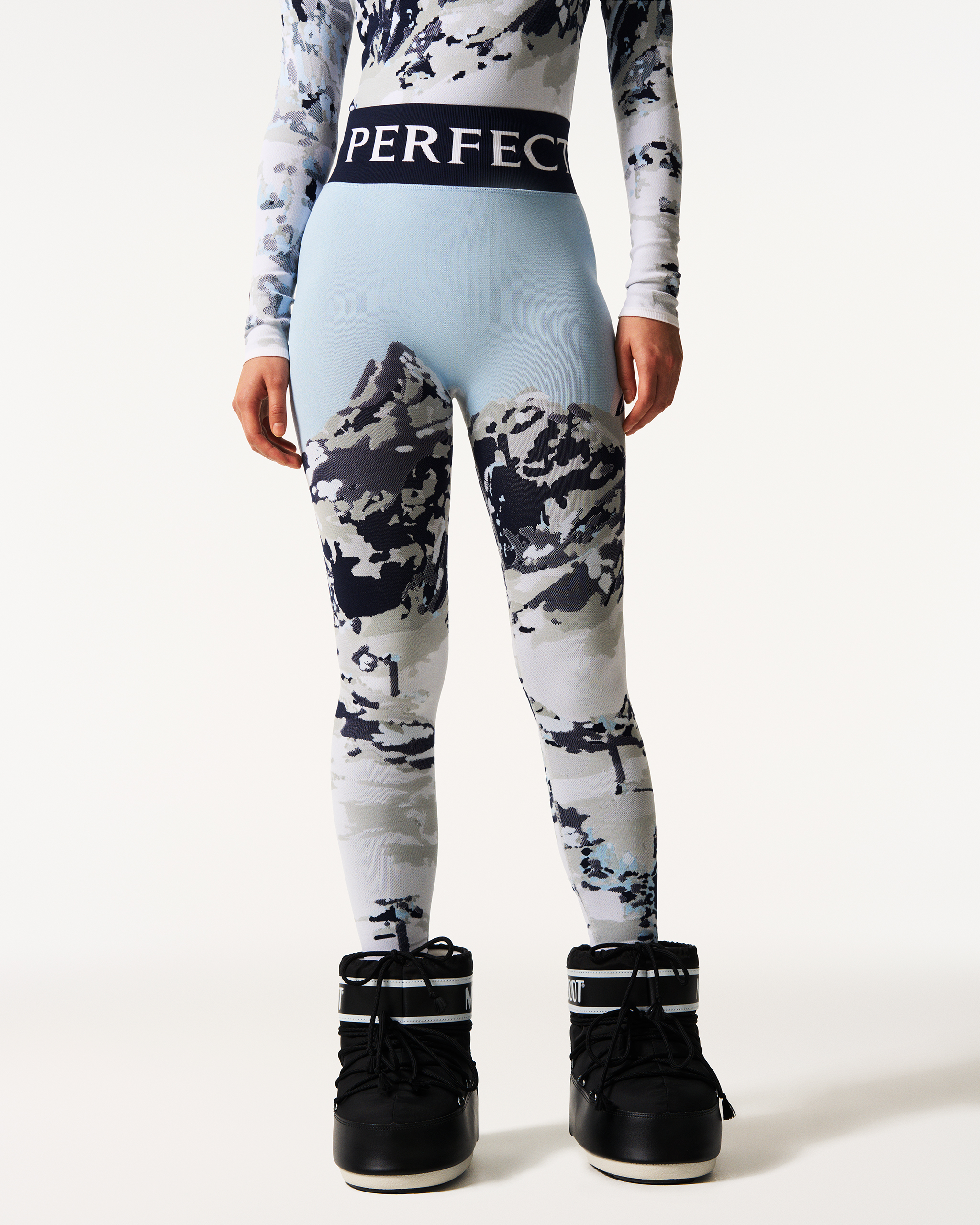 Mountain Print Jacquard Legging | Perfect Moment