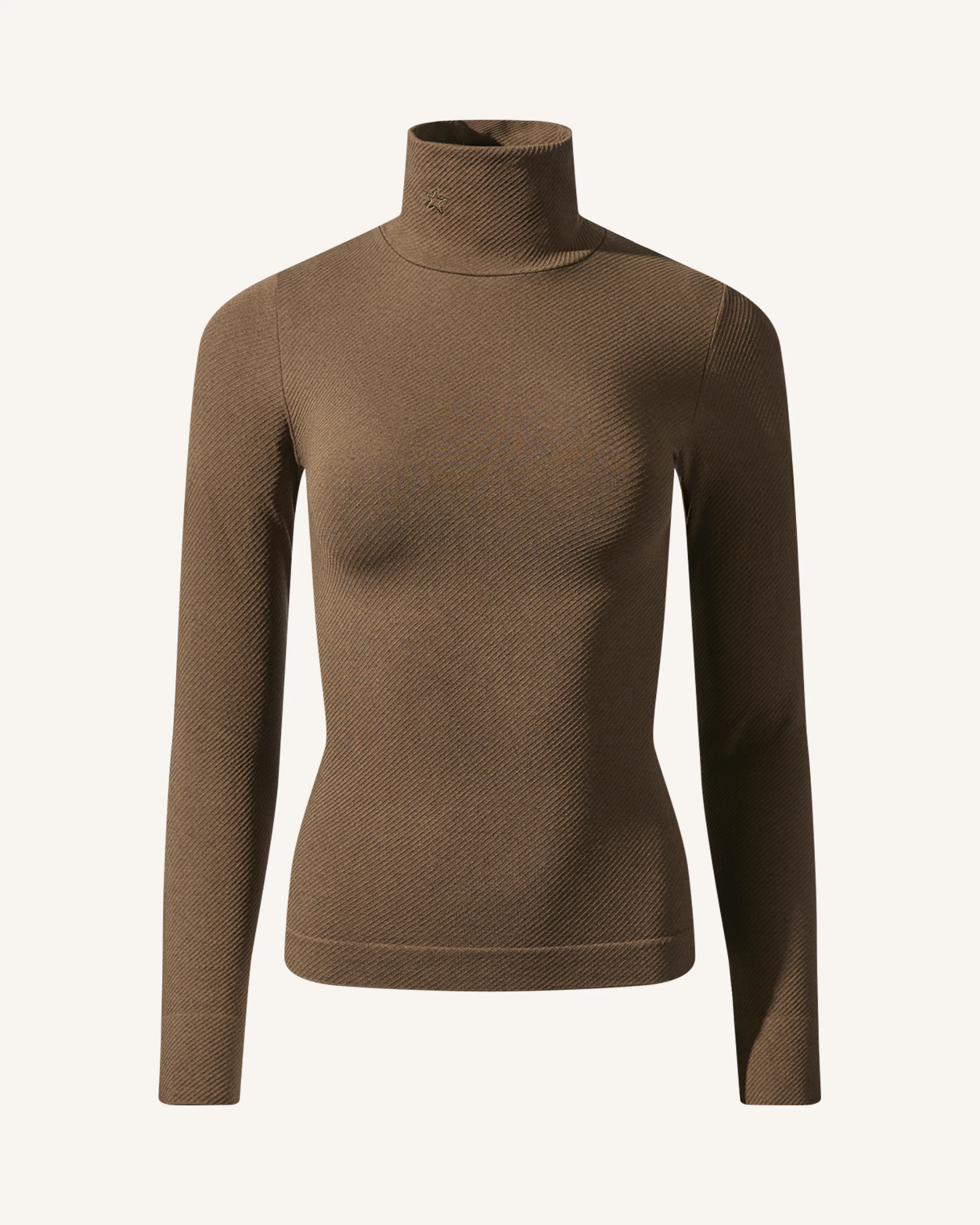 Luxury Ski Wear & Fashionable Ski Clothes | Perfect Moment