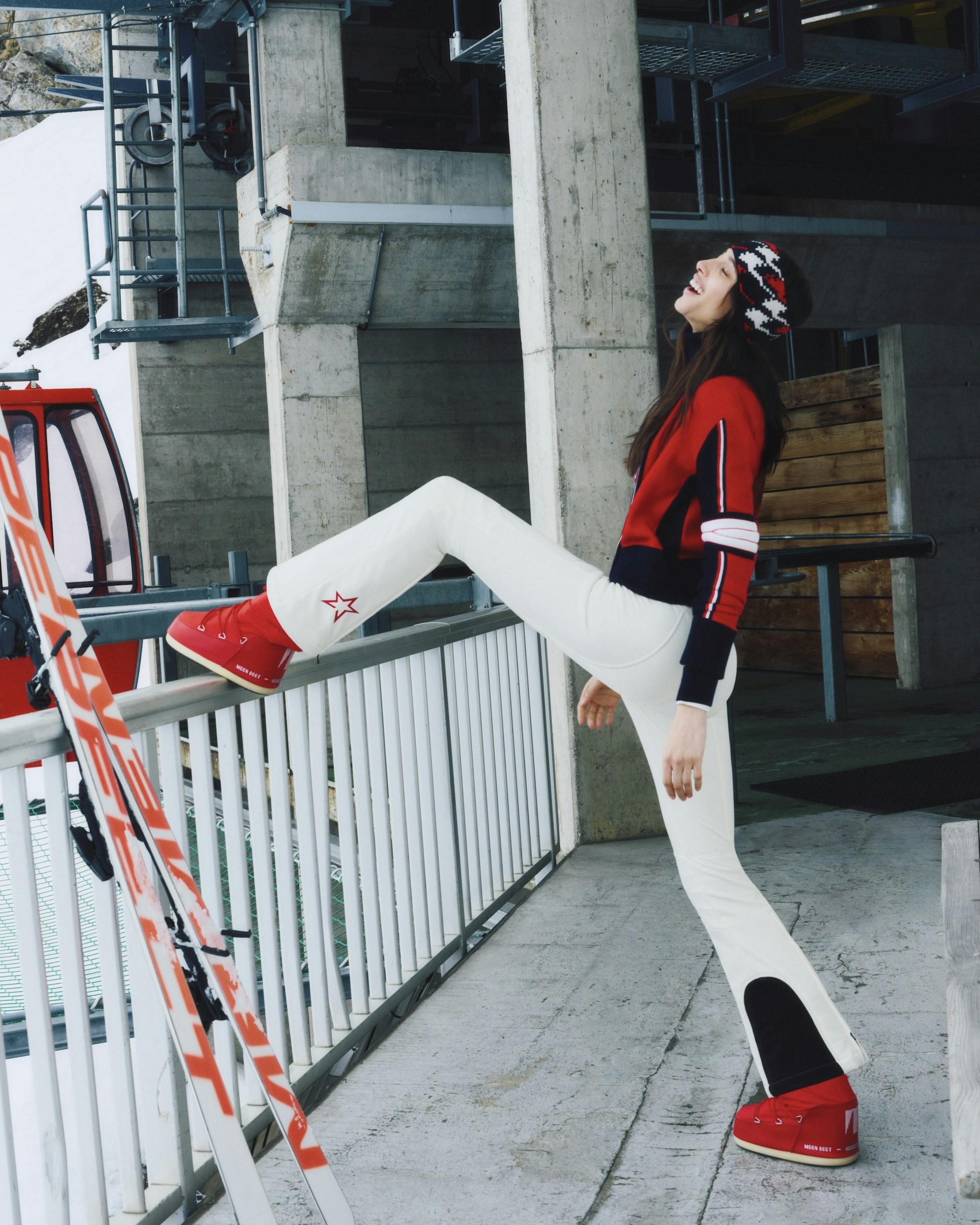 High-Waist Aurora Flare Ski Pant 1 High-Waist Aurora Flare Ski Pant