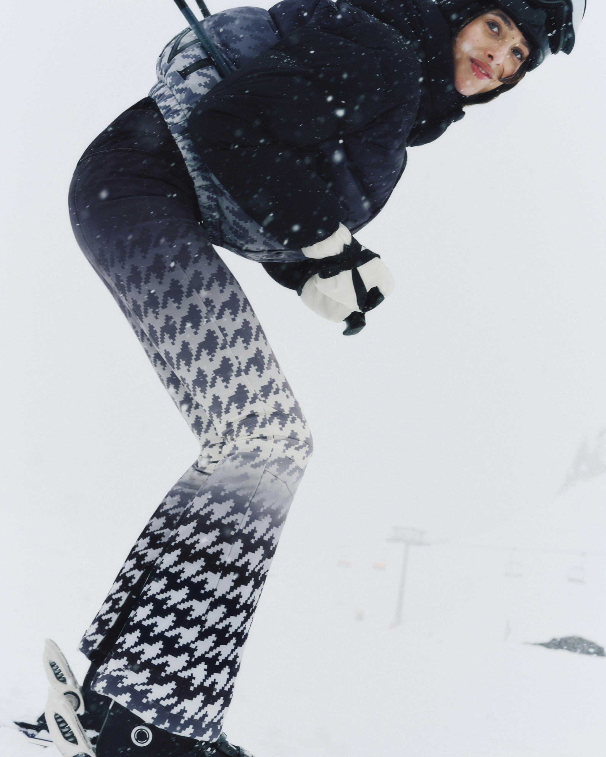 High-Waist Aurora Flare Ski Pant 1 High-Waist Aurora Flare Ski Pant