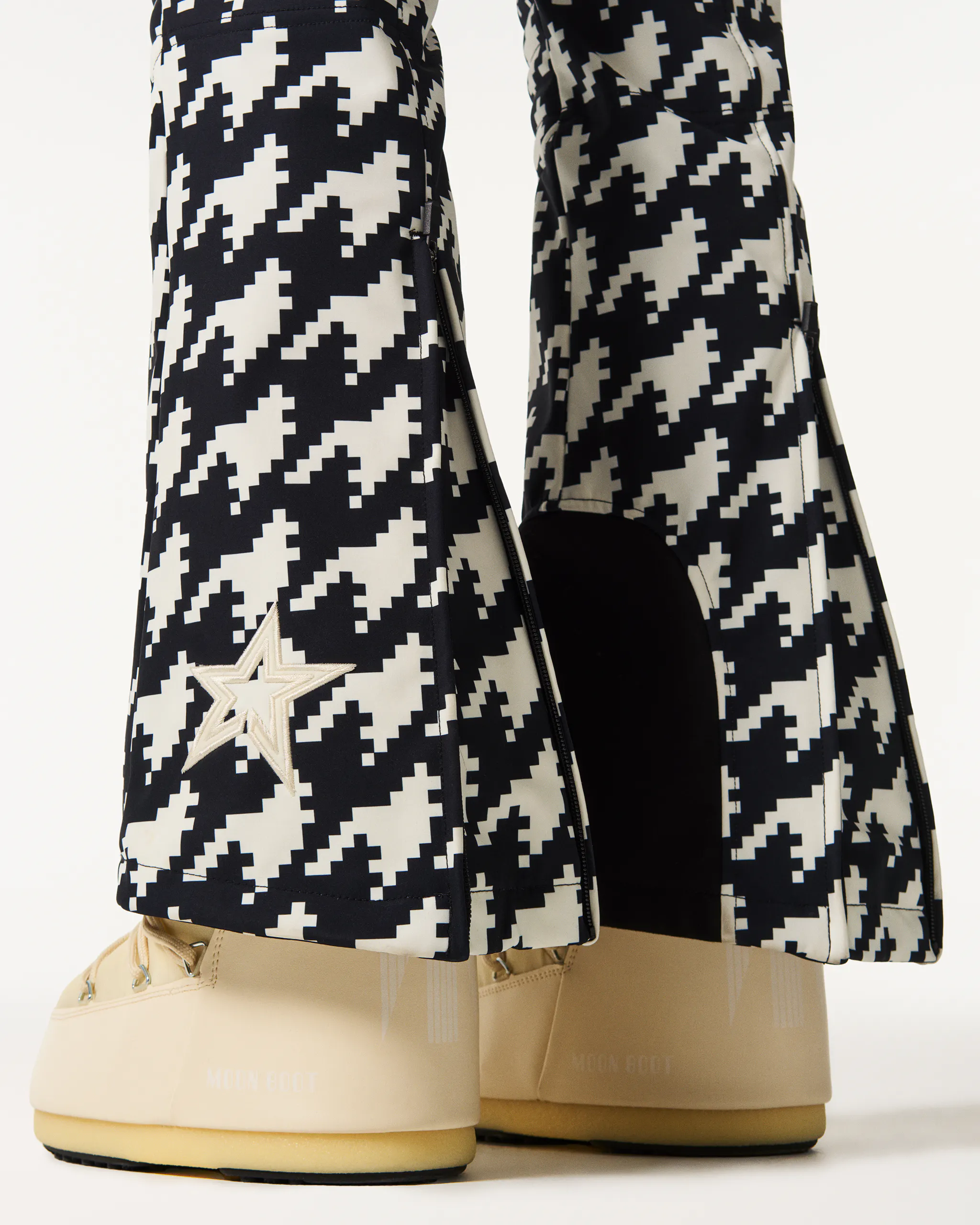 JG Bib Ski Pant | Perfect Moment